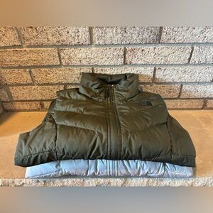 The North Face XS Vest Bundle